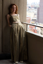 Load image into Gallery viewer, LINEN PANTS - Gold
